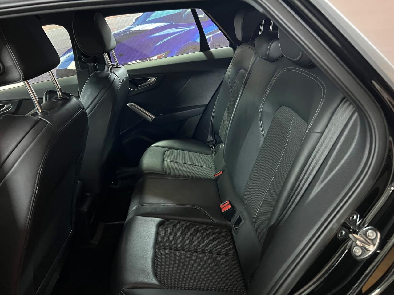 Audi Q2 30 TDI S tronic Identity Black S Line