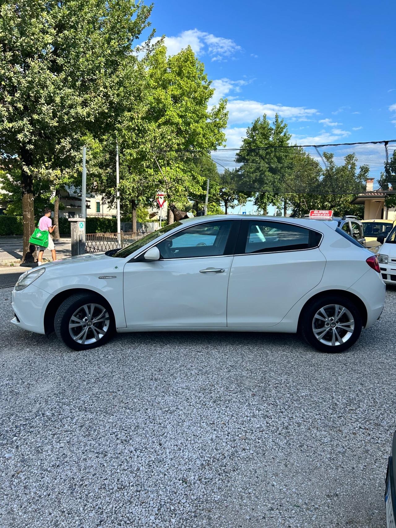 Alfa Romeo Giulietta 1.6 JTDm-2 105 CV Progression