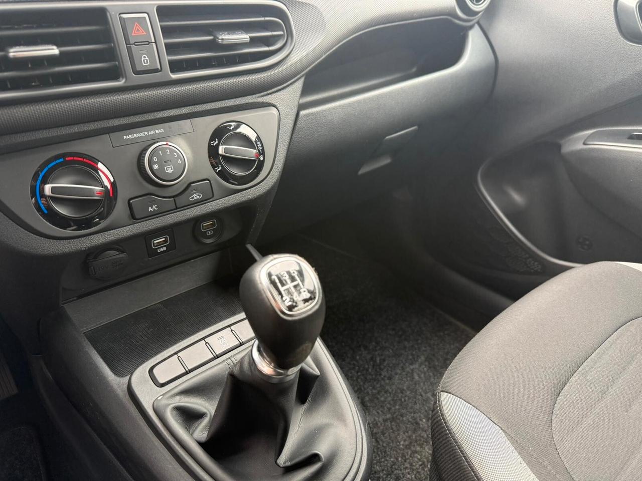 Hyundai i10 1.0 Benzina Neopatentati