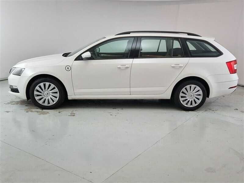 SKODA OCTAVIA WAGON 1.6 TDI ACTIVE