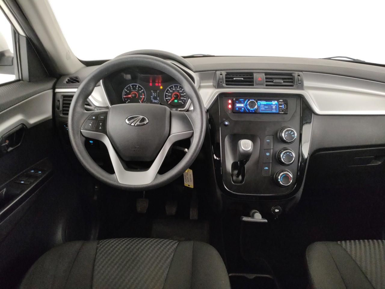 MAHINDRA KUV100 1.2 K6+