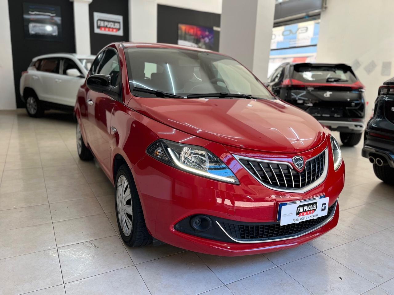 Lancia Ypsilon 1.0 HYBRID Silver KM. 51.900 - 2022