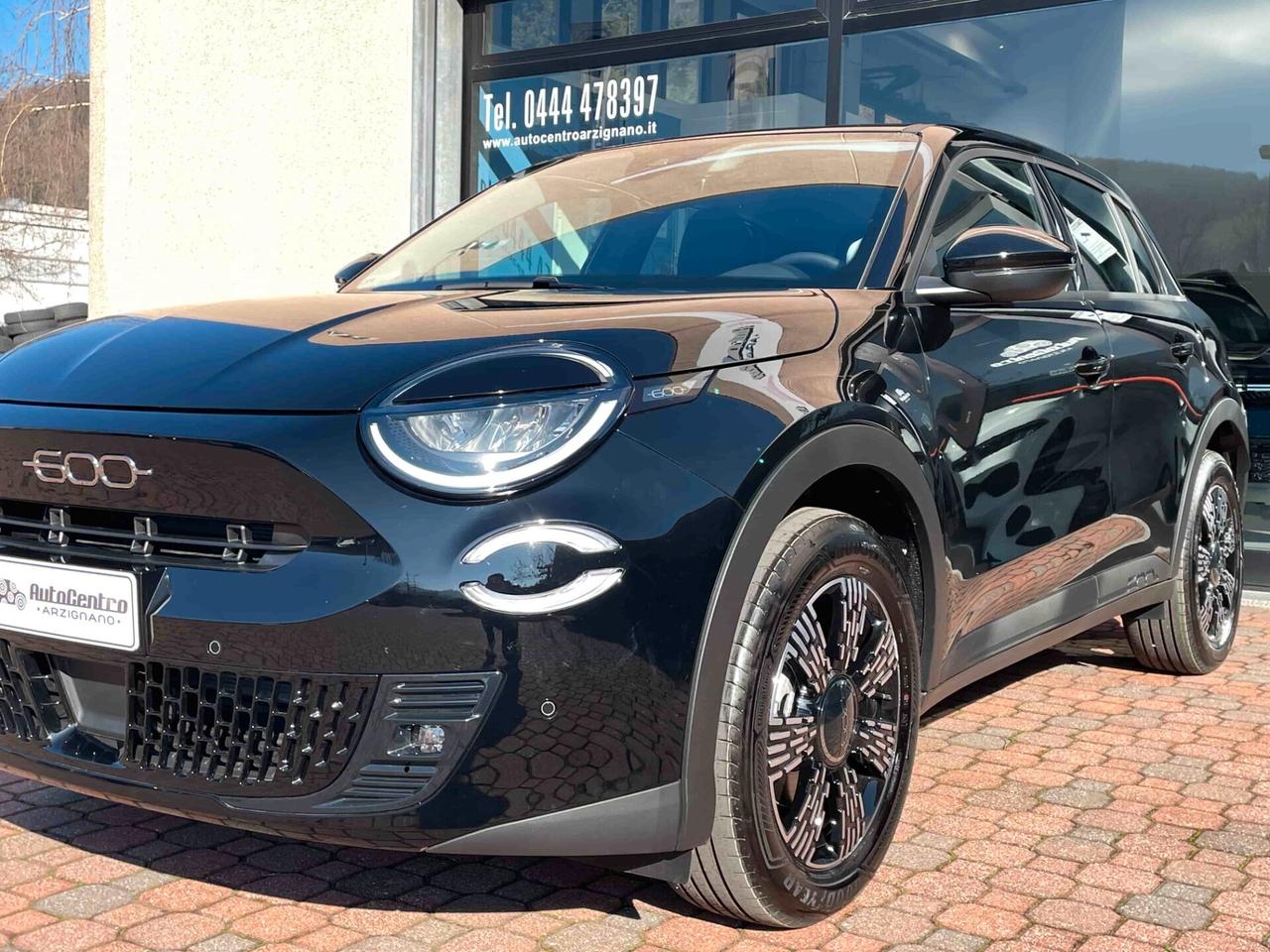 Fiat 600 Hybrid 110 CV DCT MHEV Icon NEOPATENTATI