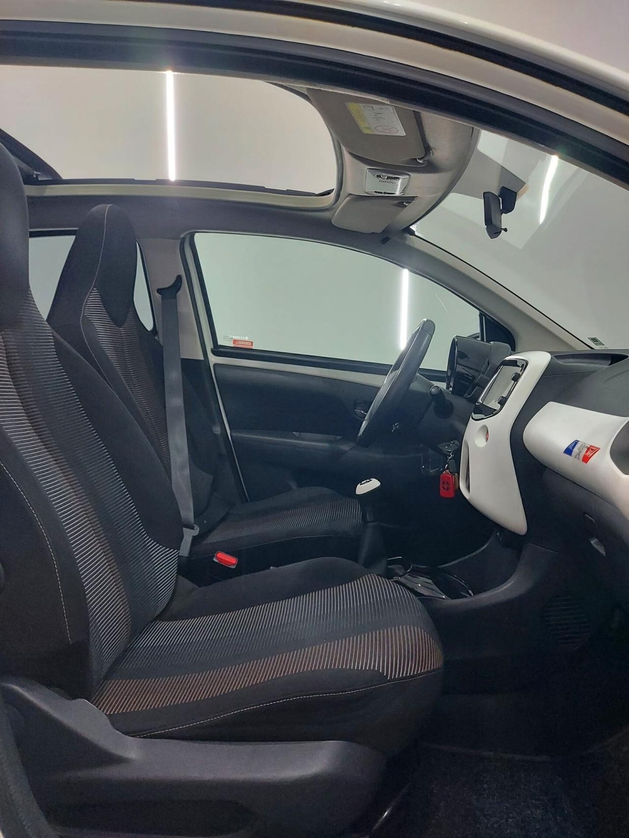 Peugeot 108 5P ALLURE TOP CABRIO