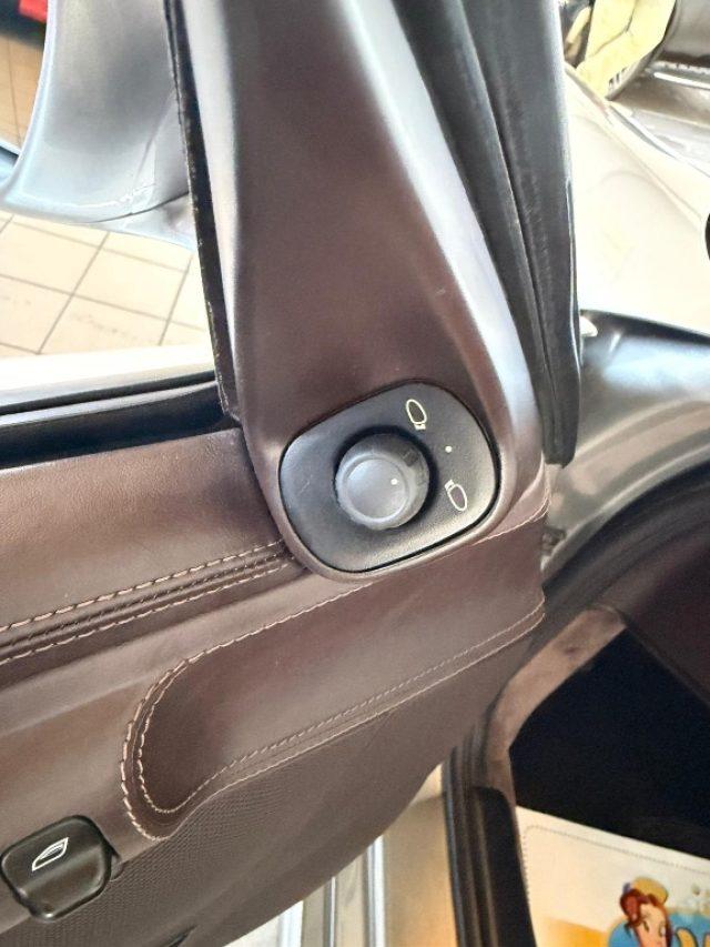 PORSCHE 911 Turbo Cabriolet //SPORT-CHRONO//COCOA//