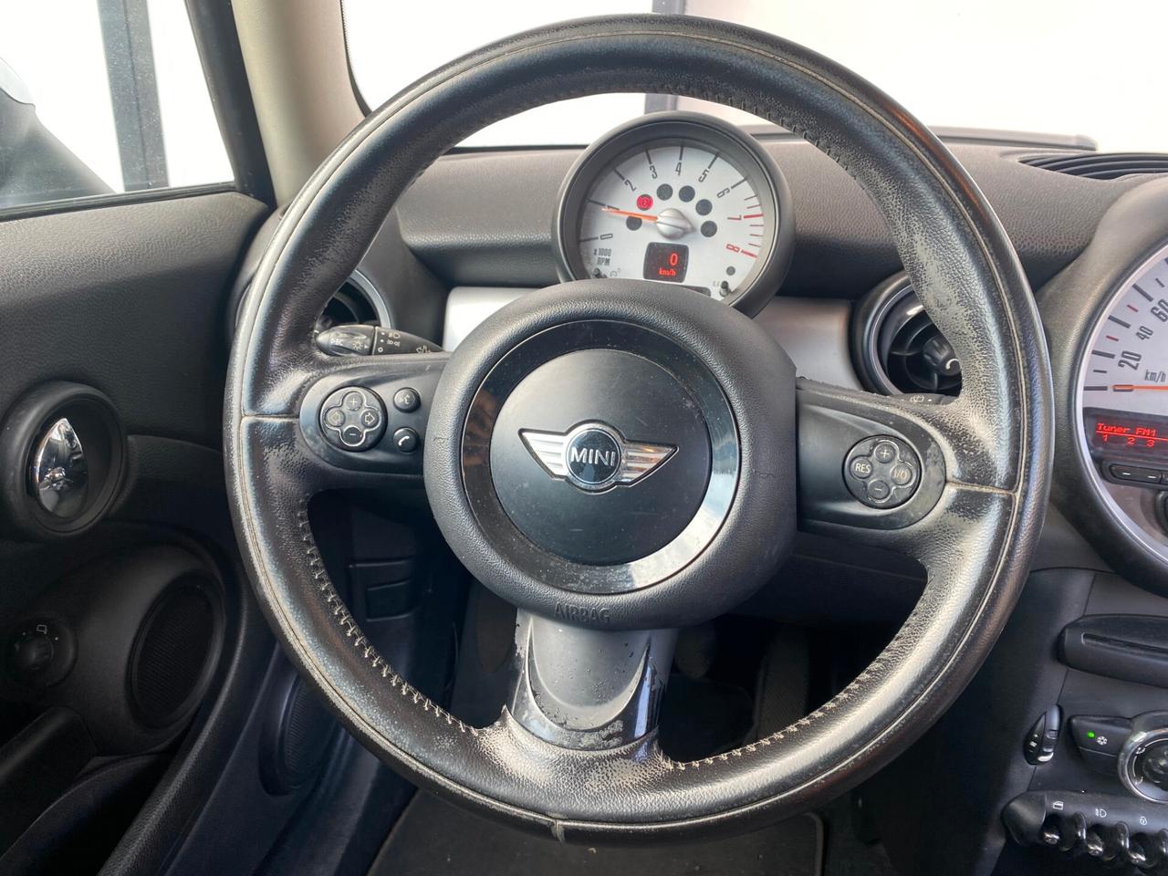 Mini 1.6 16V One (55kW)