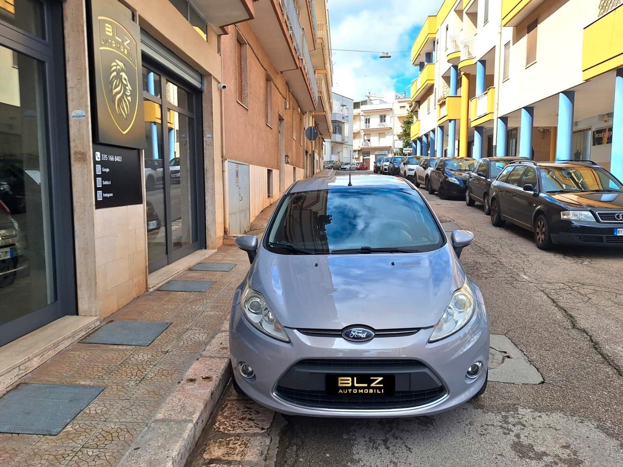 Ford Fiesta 1.4 TDCi 70CV 5 porte Titanium