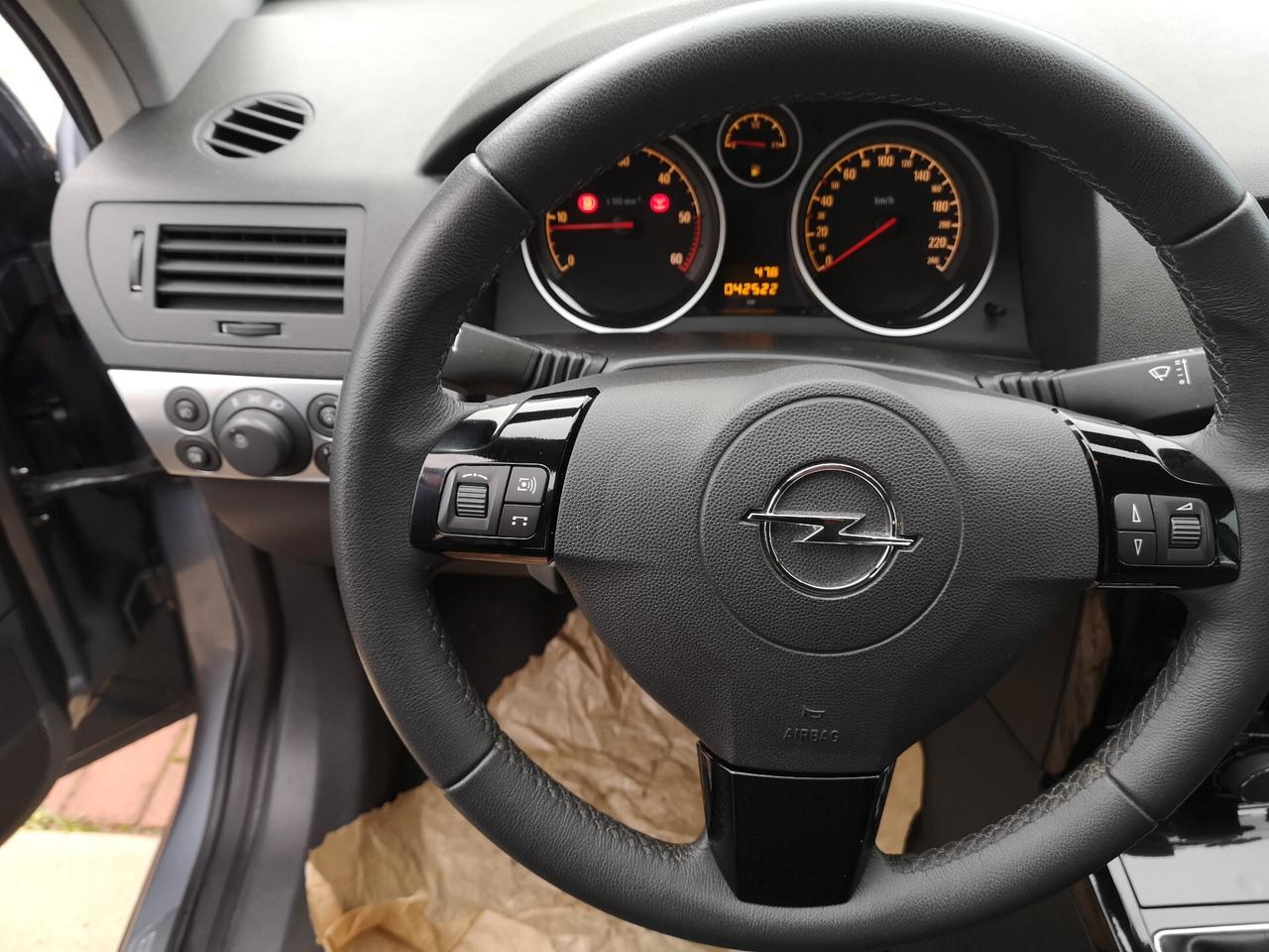 Opel Astra 1.7 CDTI 110CV 5 porte Enjoy