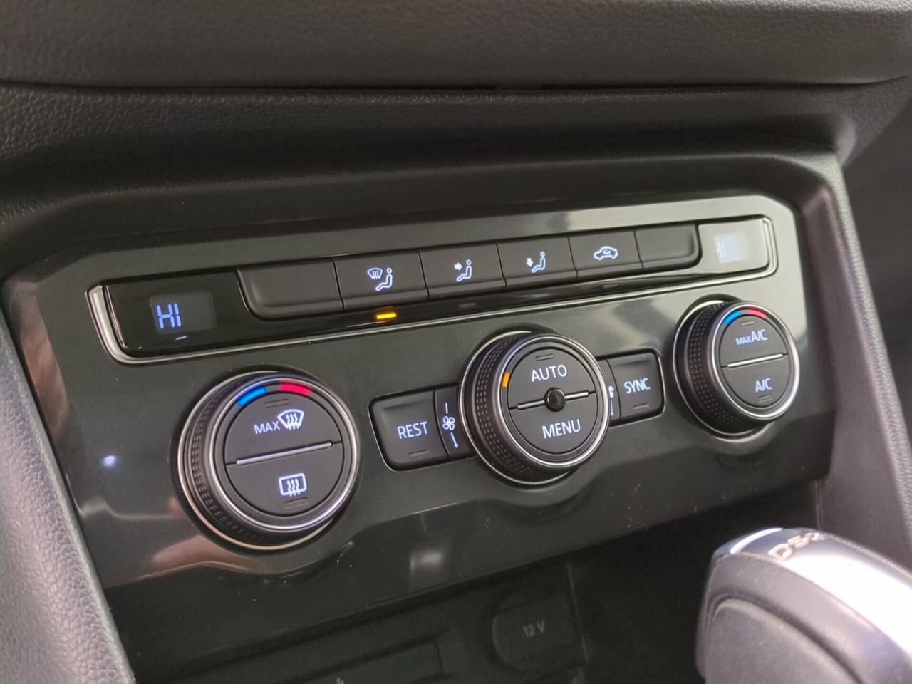 Volkswagen Tiguan 2.0 TDI SCR DSG Business BlueMotion Technology