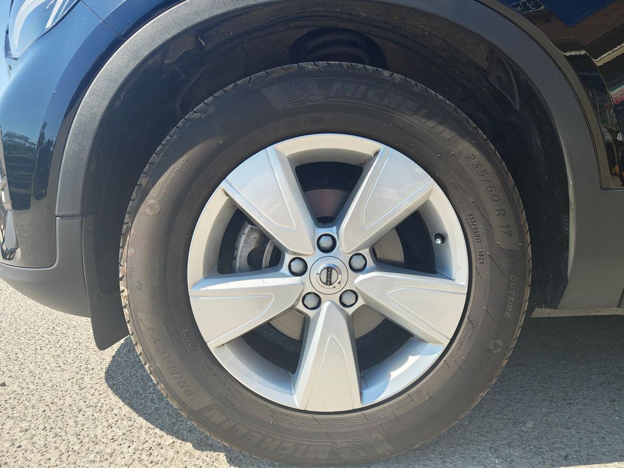 Volvo XC40 Essential T2 #11401