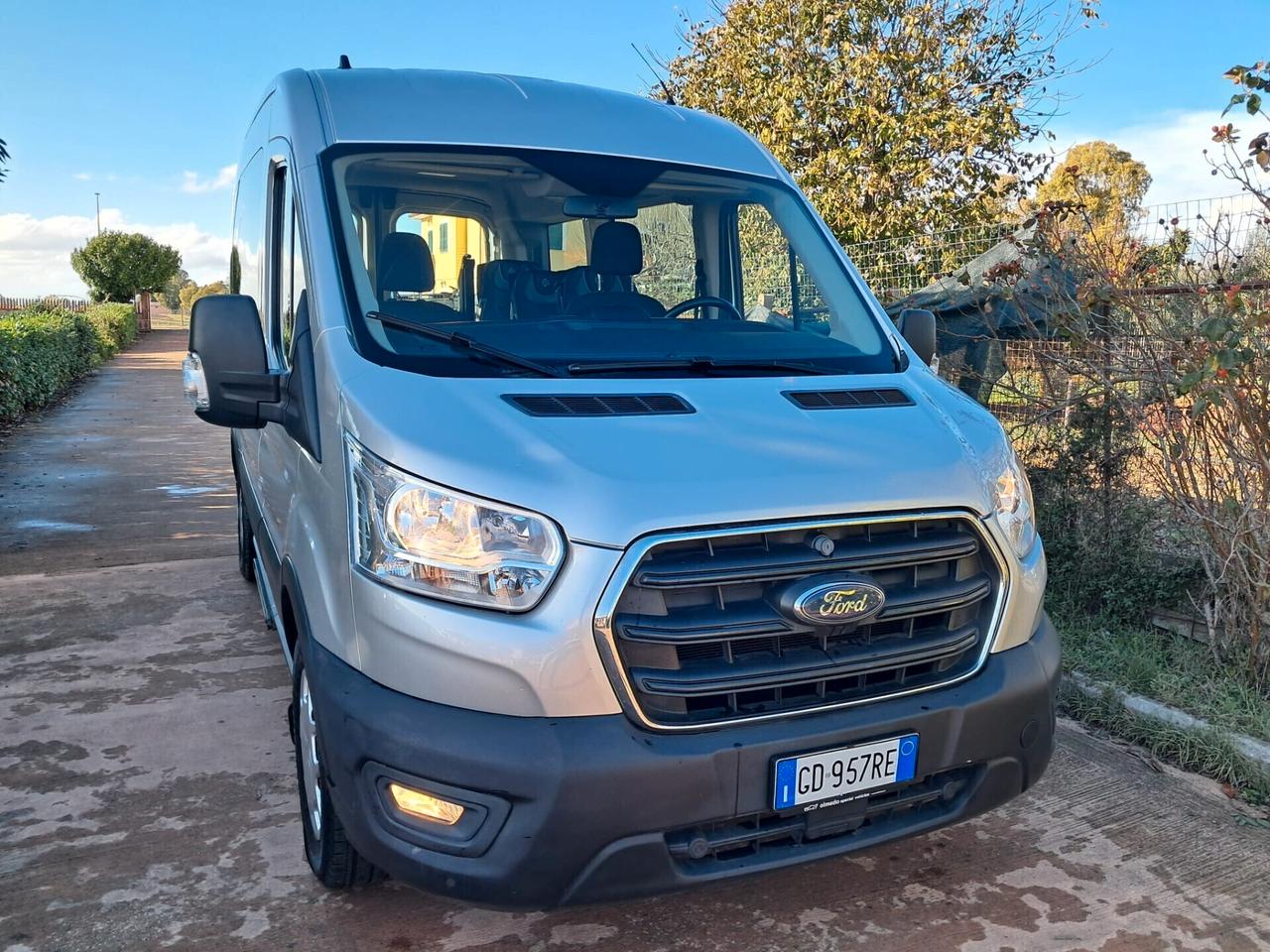 Ford Transit 2.0TDCi 130CV 9 posti TRASPORTO DISABILI