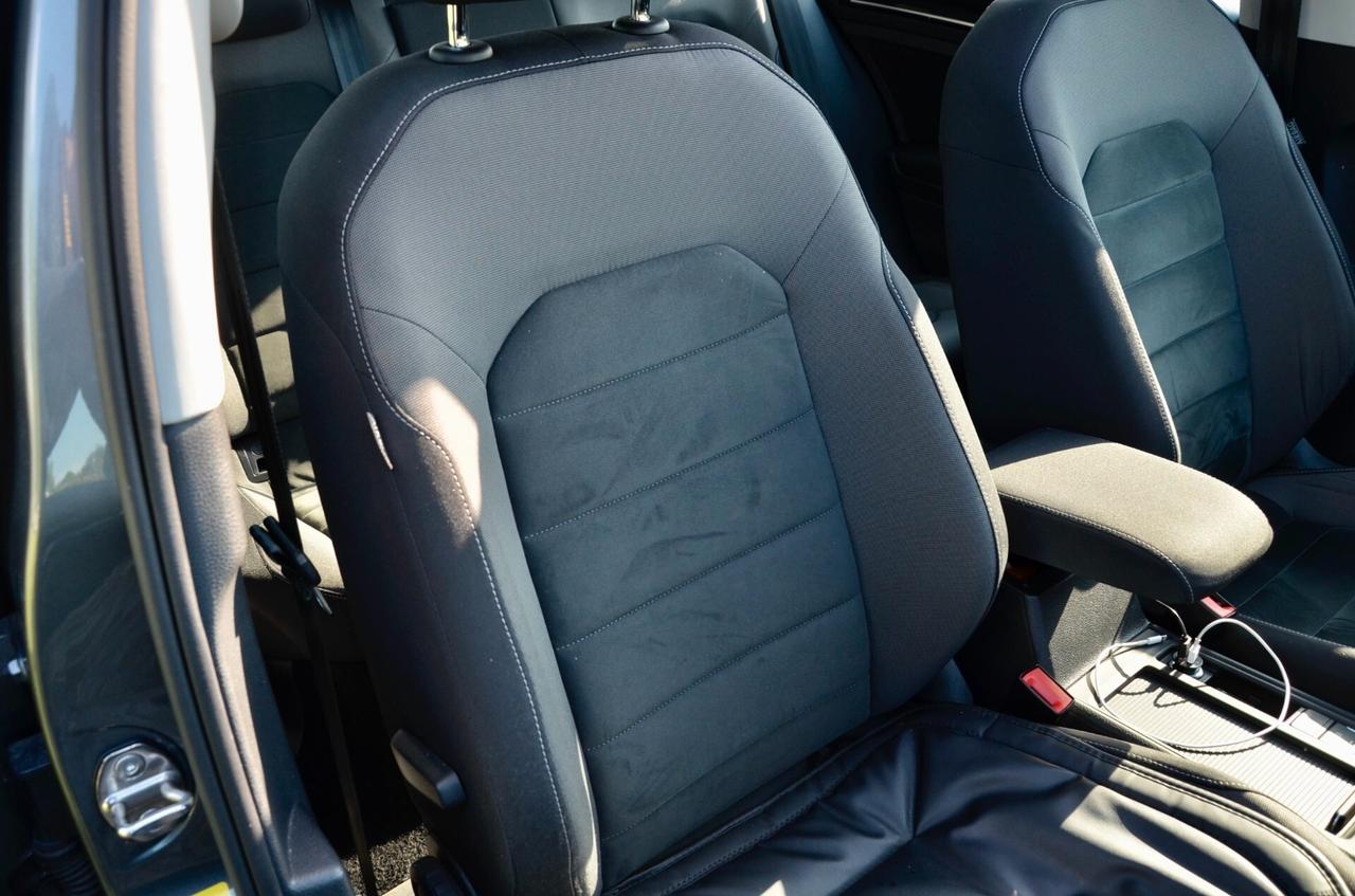 VOLKSWAGEN GOLF 5p 1.5 TSI EXECUTIVE 130cv DSG, UNICOPROP, TUTTI SERVICE VW, EURO 6C, TETTO, NAVI, PERMUTE