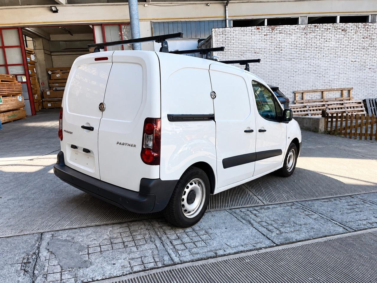 Peugeot Partner BlueHDi 100 3 posti Furgone Premium