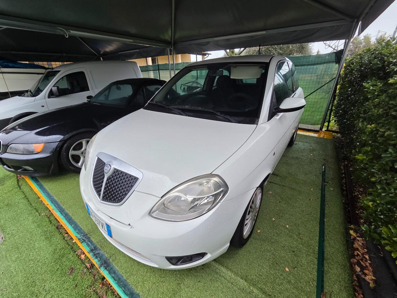 Lancia Ypsilon 1.2 Argento