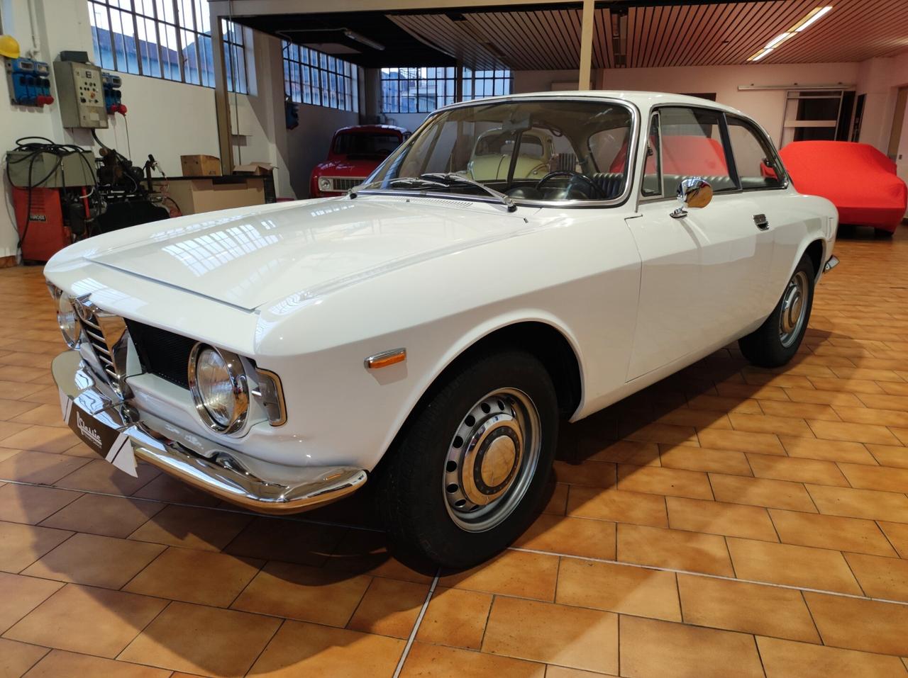 Alfa Romeo GT Gt1300Junior - Scalino - Restauro totale