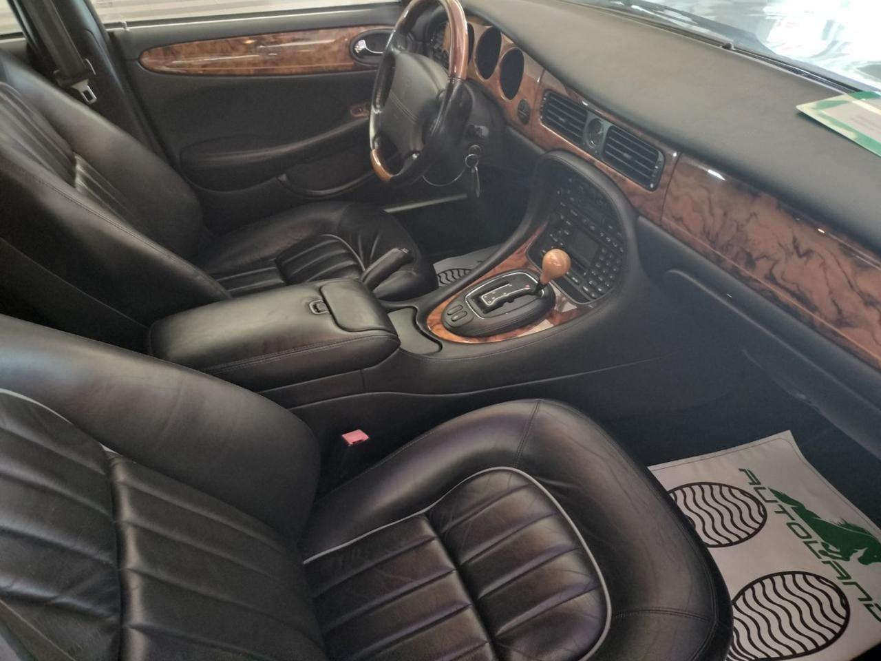 JAGUAR XJ 3.2 SE EXECUTIVE Automatica * Finanziabile *