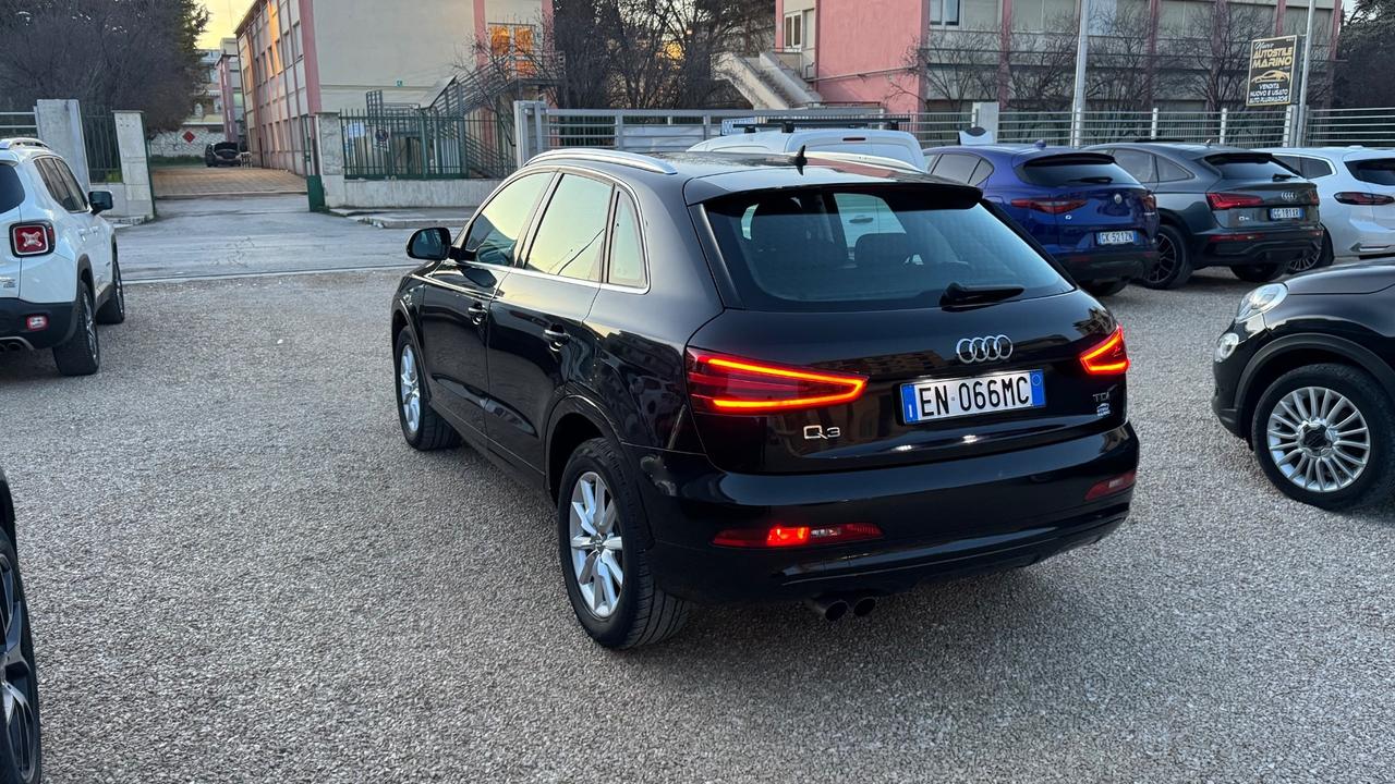 Audi Q3 2.0 TDI Buisness plus -2012