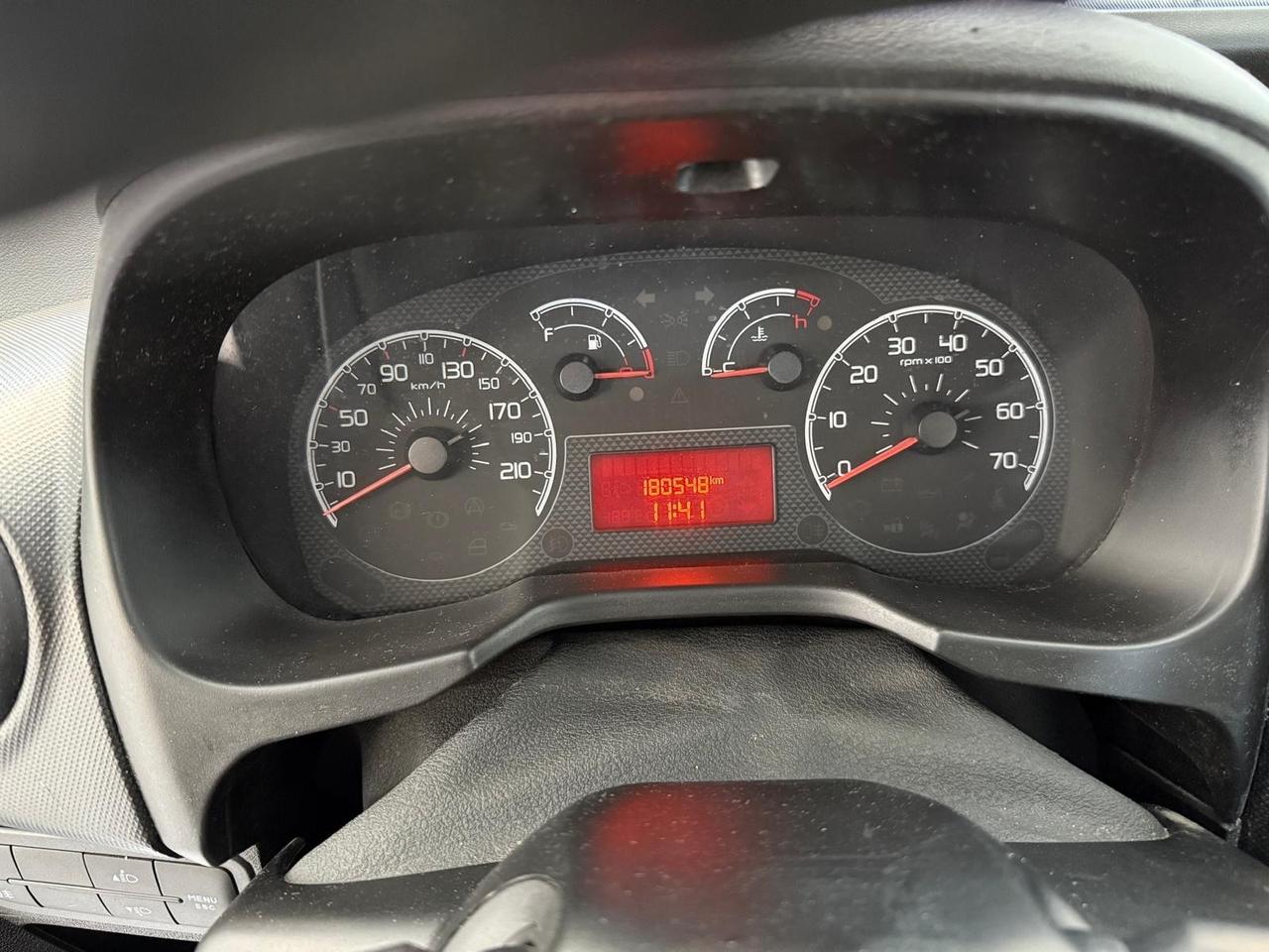 Fiat Qubo 1.3 MJT 75 CV Trekking