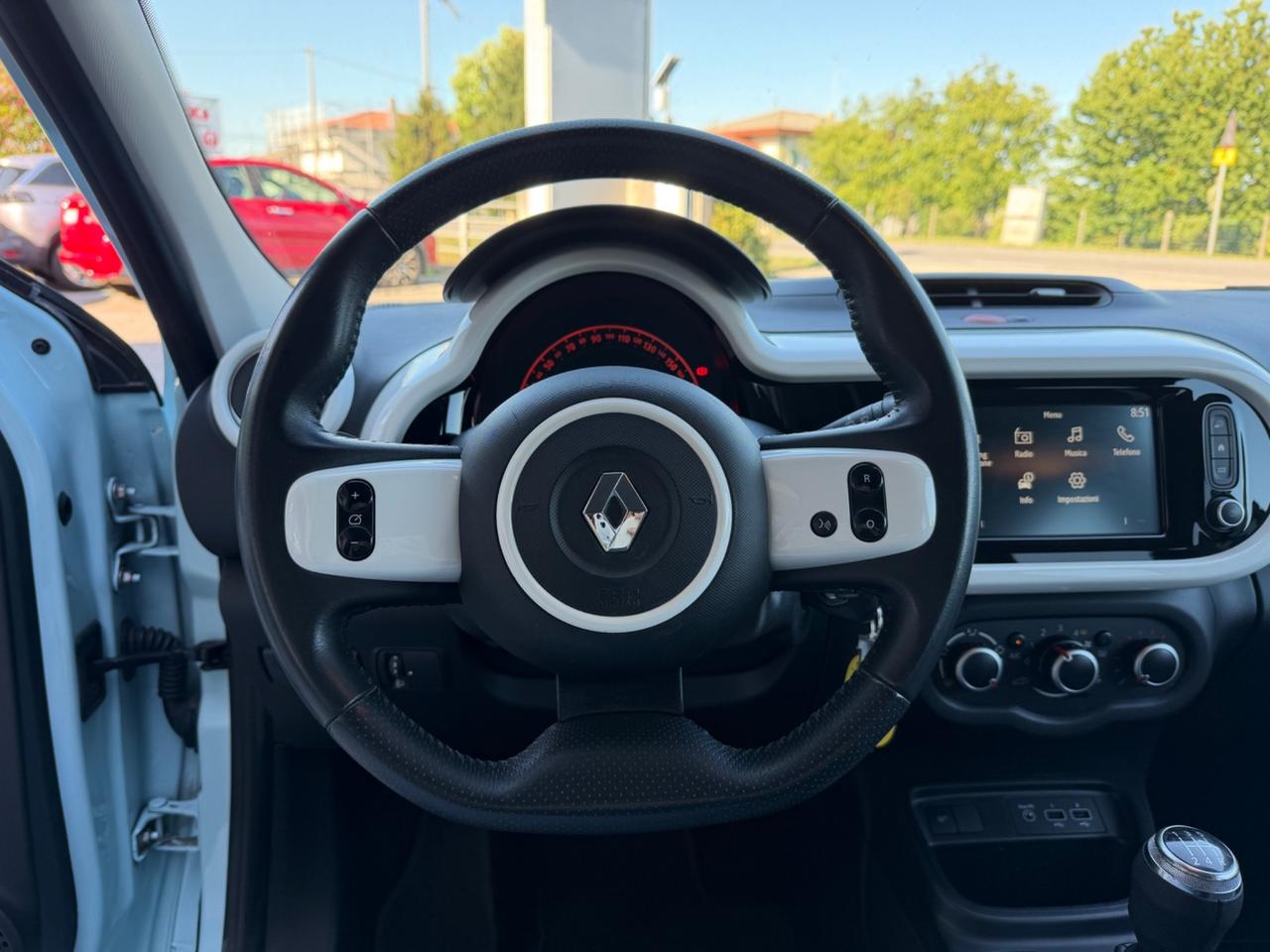 Renault Twingo 1.0 benzina Neopatentati