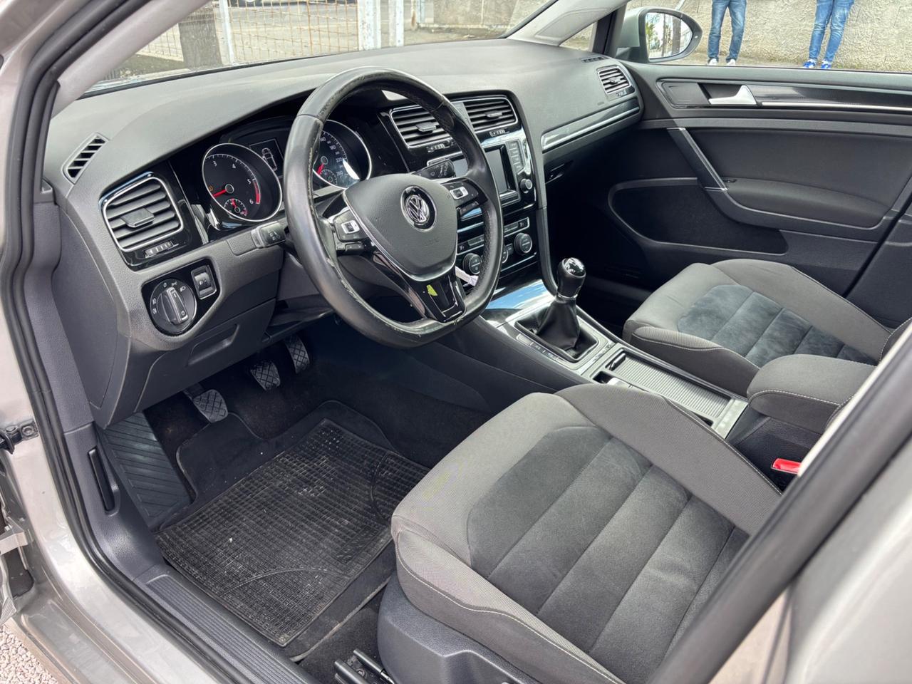 VW GOLF 1.6TDI 105CV 4MOTION HIGHLINE