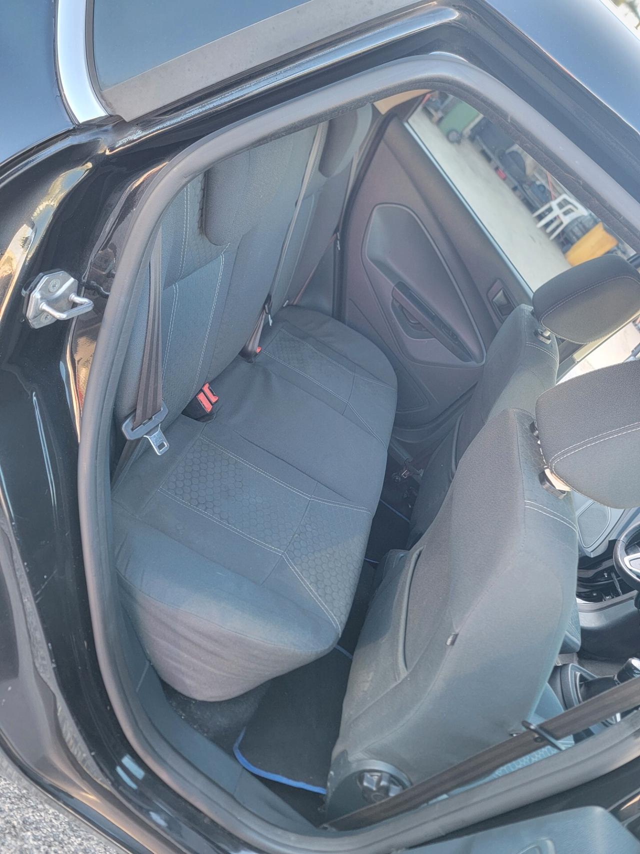 Ford Fiesta 1.4 TDCi 5p. Titanium GARANZIA