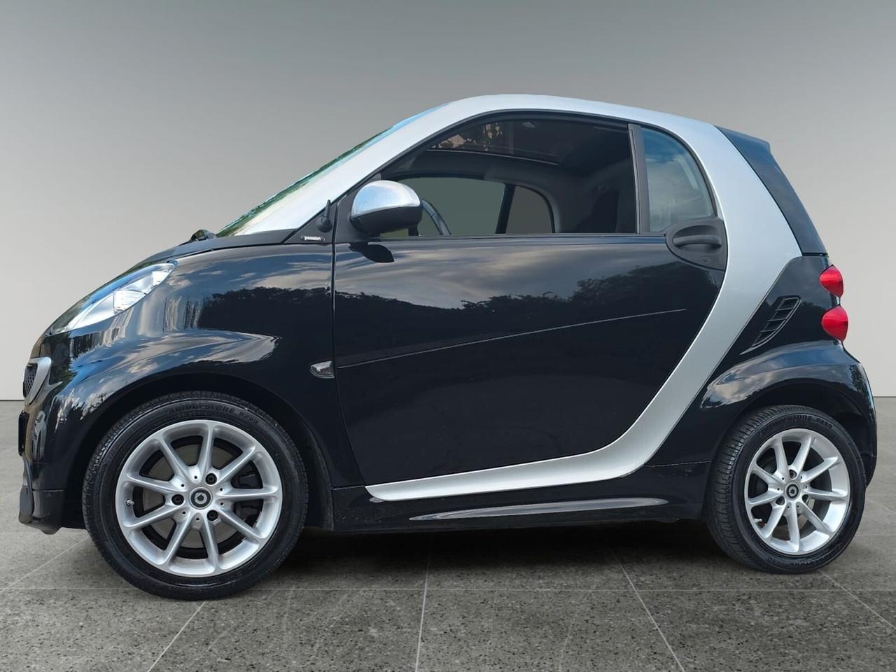 Smart ForTwo 1000 52 kW MHD coupé passion