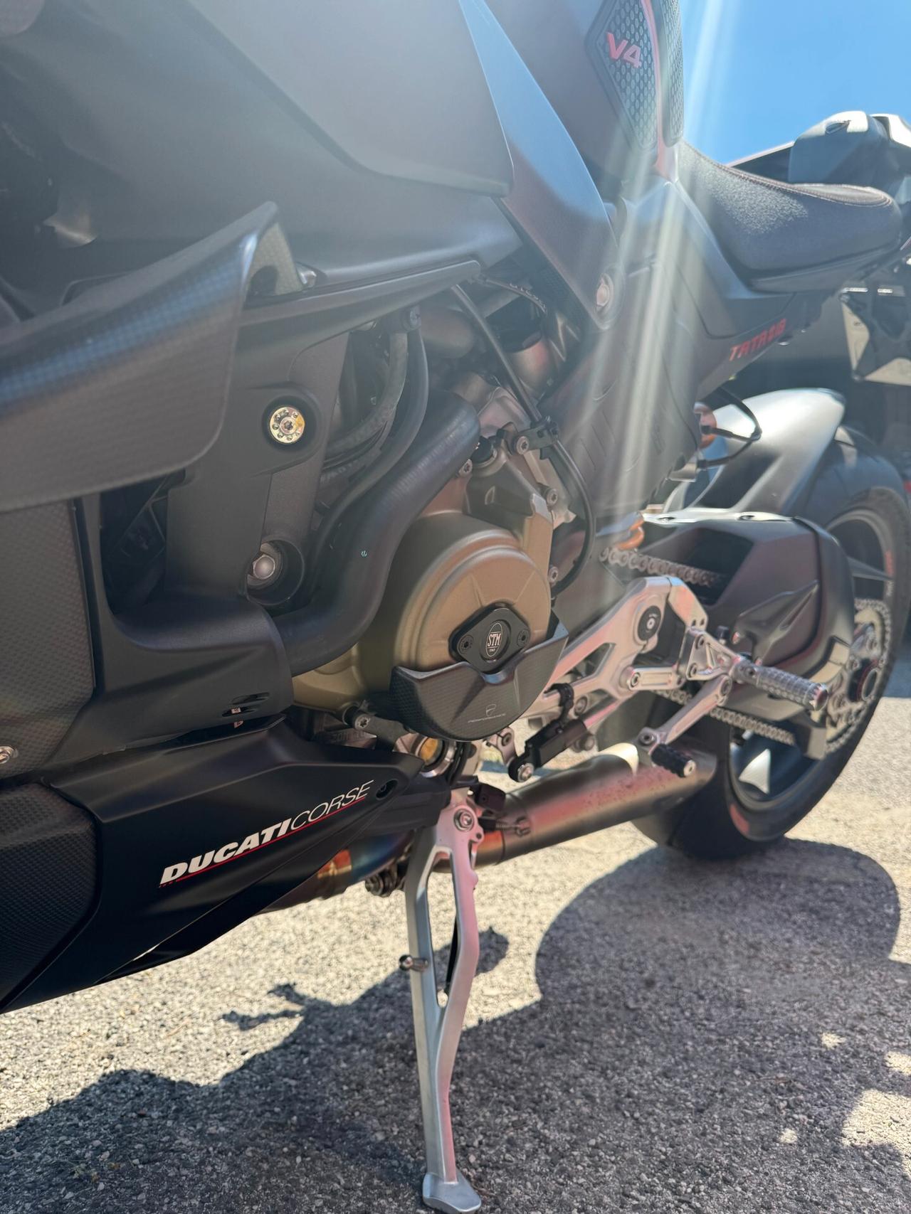 Ducati Streetfighter V4 SP
