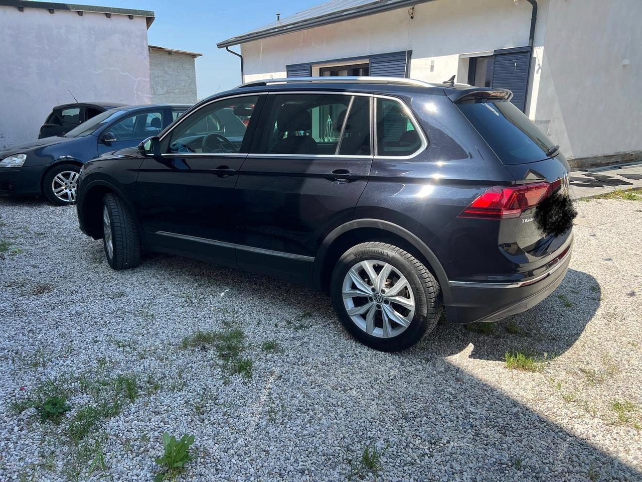 Volkswagen Tiguan 2.0 TDI SCR DSG 4MOTION Business BMT