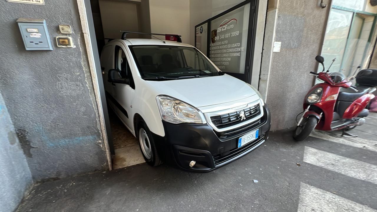 Peugeot Partner Tepee BlueHDi 100 Active