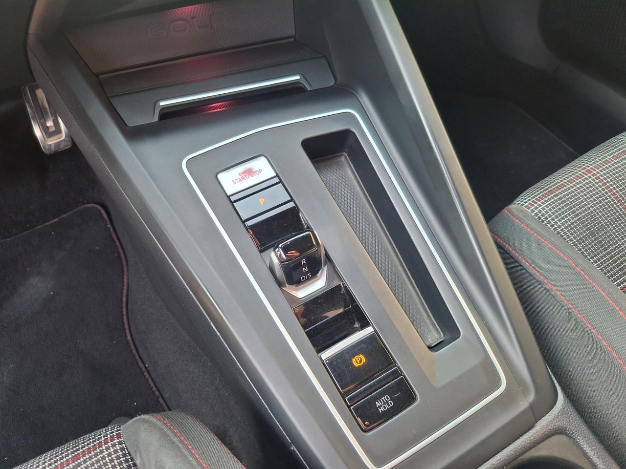 Volkswagen Golf 8 GTI 2.0 TSI DSG - 2020