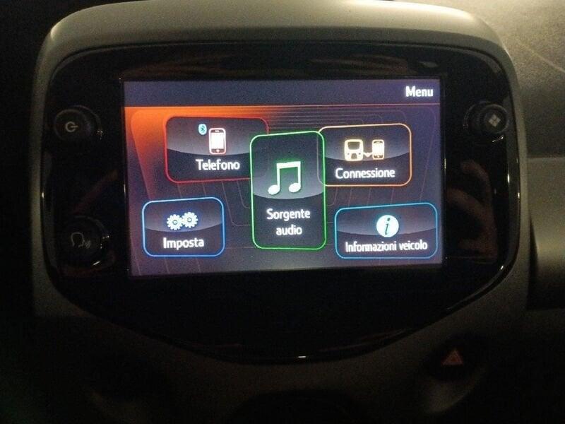 Toyota Aygo Aygo Connect 1.0 VVT-i 72 CV 5 porte x-play