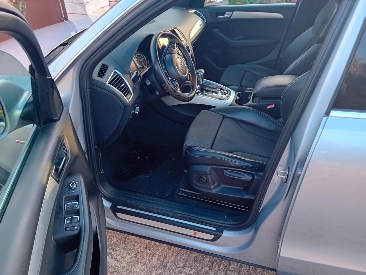 Audi Q5 2.0 TDI 177 CV quattro Sline