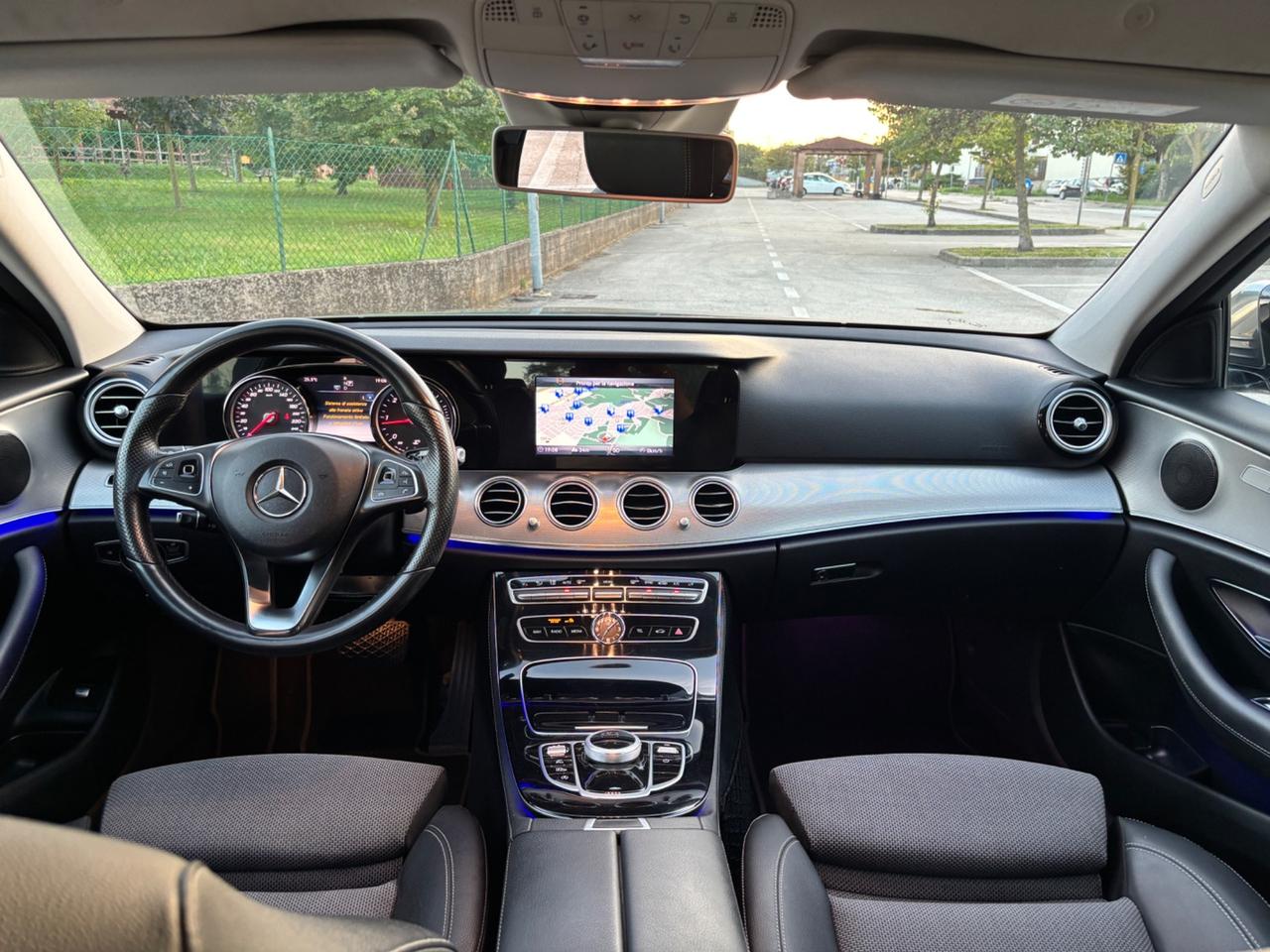 Mercedes-benz E 220 Business Sport