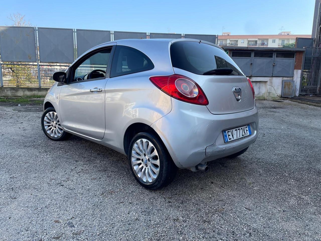 Ford Ka 1.3 TDCi 75CV Titanium Full Perfett