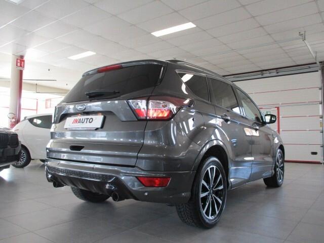 Ford Kuga 2.0 TDCI 150 CV S&S 4WD ST-Line