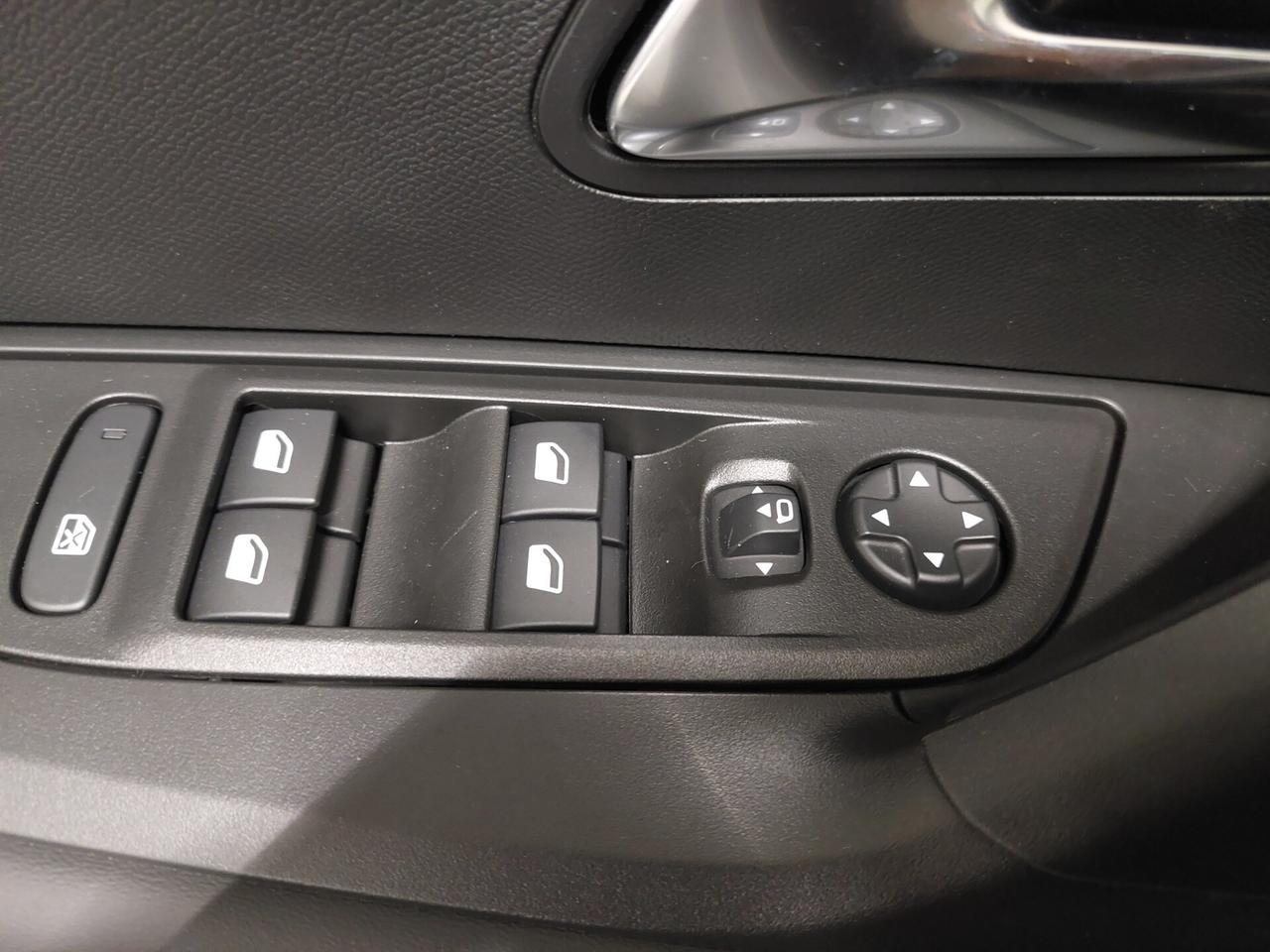 PEUGEOT 2008 2ª serie 2008 PureTech 100 S&S Al...