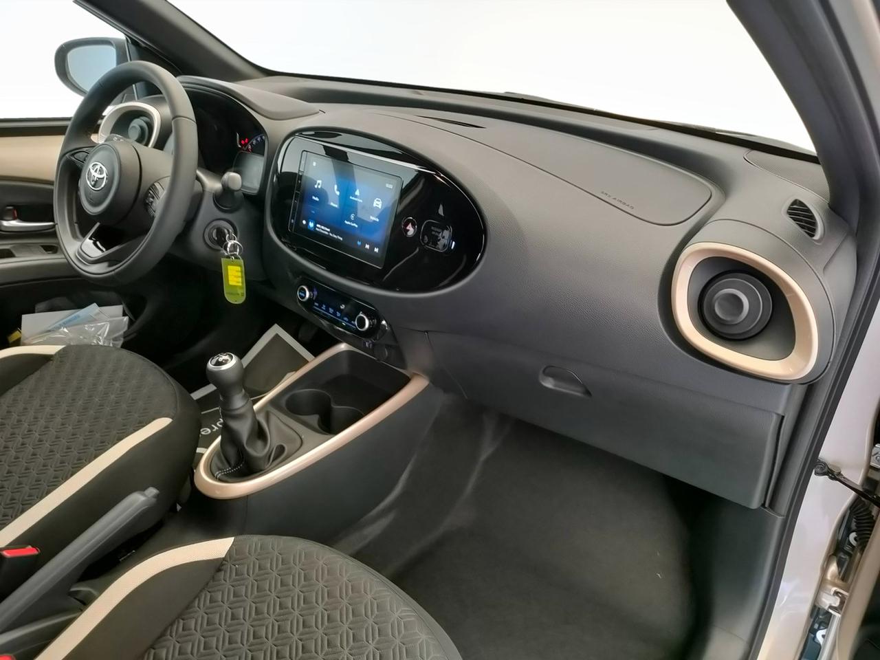TOYOTA Aygo X 1.0B TREND MT - MY24