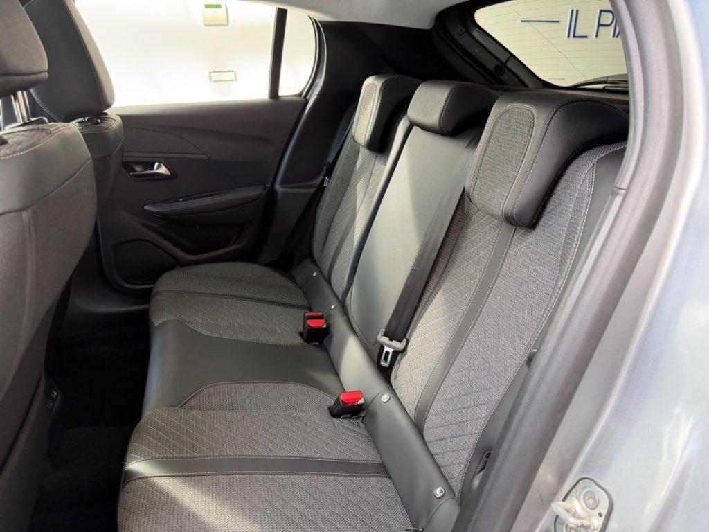 Peugeot 208 Hybrid 110 e-DCS6 Allure da €199,00 mensili
