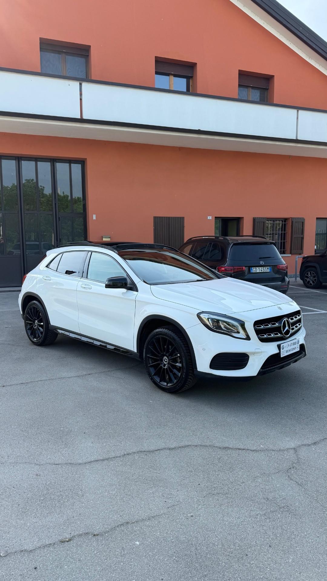 Mercedes-benz GLA 200 Premium night edition