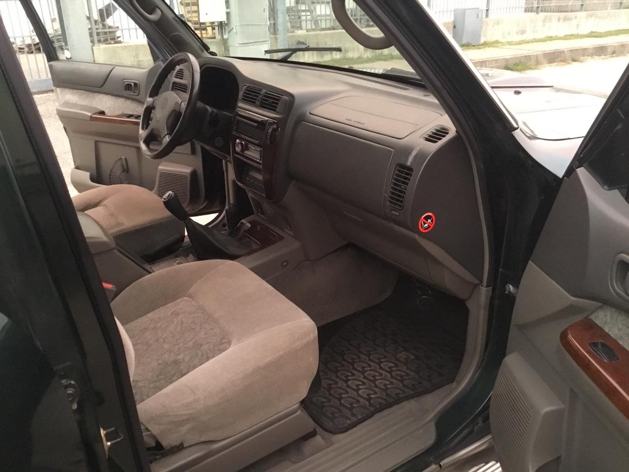 Nissan Patrol GR 2.8 TD 5 porte SE Wagon