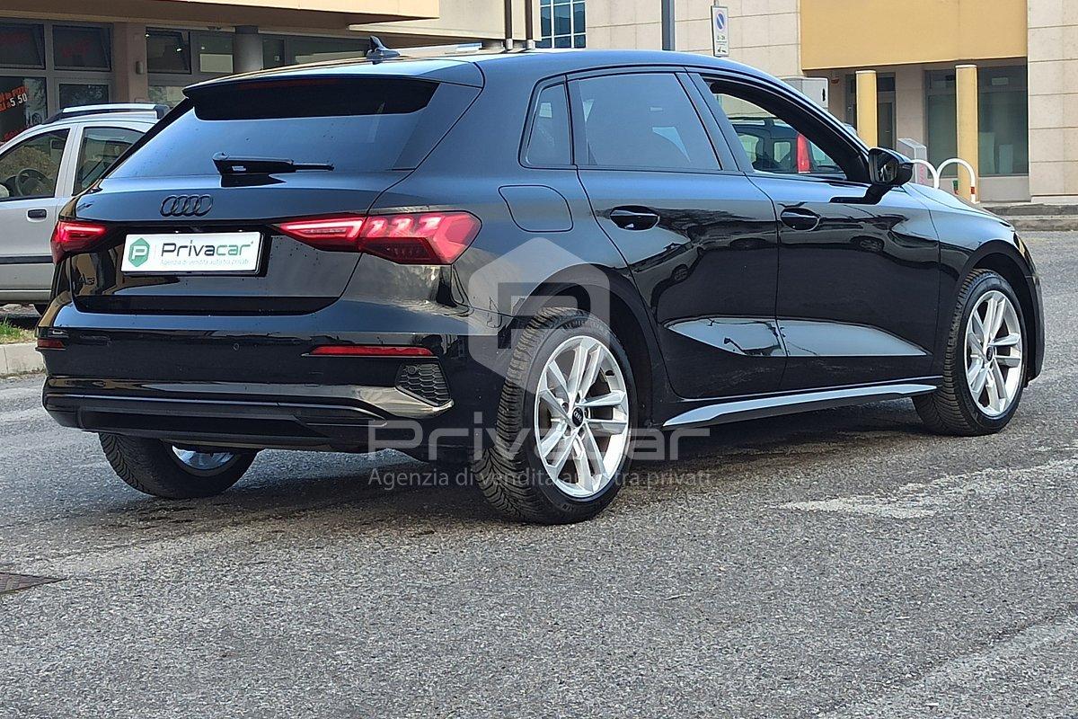 AUDI A3 SPB 35 TFSI S tronic Identity Black