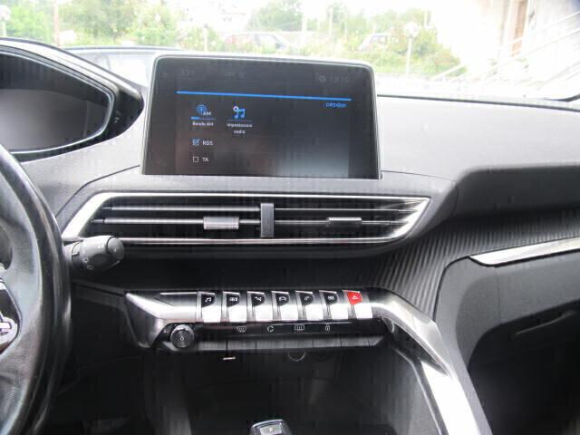 Peugeot 3008 BlueHDi 130 S&S EAT8 Allure