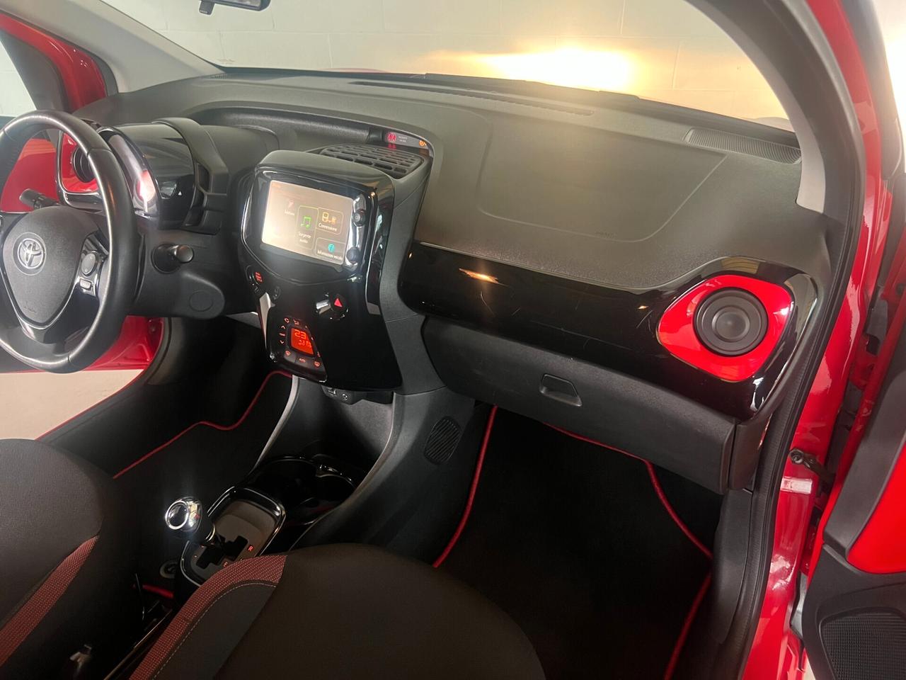 Toyota Aygo 1.0 VVT-i 69 CV 5 porte AUTOMATICA OK NEOPATENTASI SOLO 43.927 KM