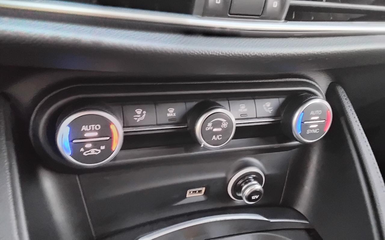 Alfa Romeo Stelvio 2.2 Turbodiesel 190 CV AT8 Q4 Super Business