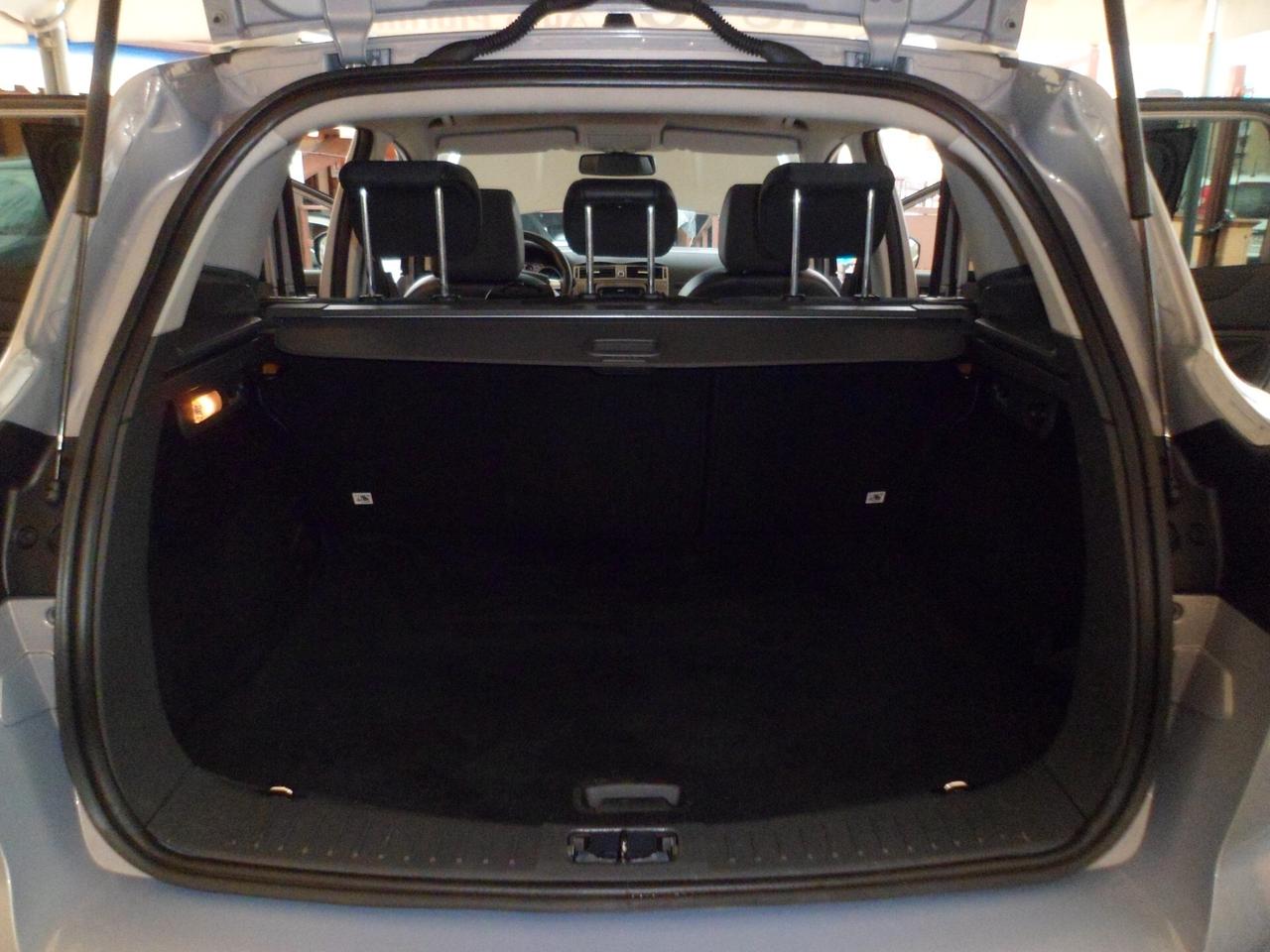 Ford Kuga 2.0 TDCi 163 CV 4WD Titanium 10