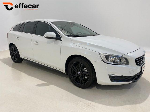 VOLVO V60 D4 Geartronic Momentum