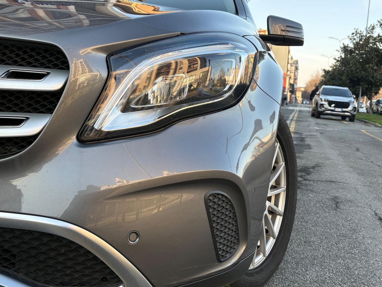 Mercedes-Benz GLA 180 CDI GLA- #8889