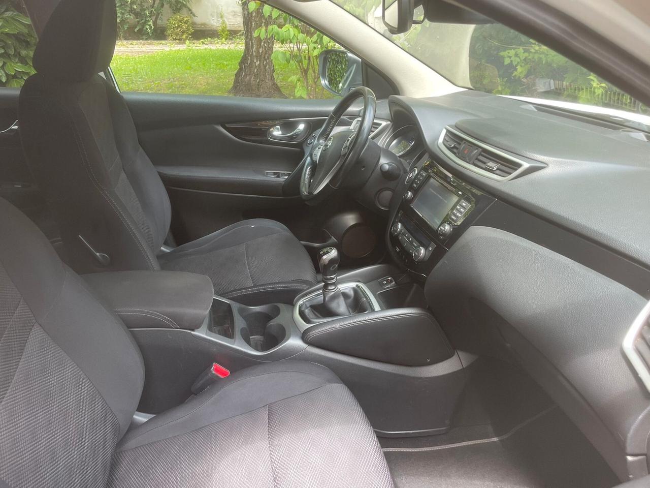 NISSAN QASHQAI 4WD 1.6 DCI TEKNA - GANCIO TRAINO