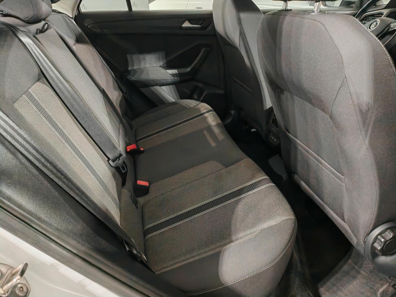 Volkswagen T-Roc 20TDI 115cv navig led 2022