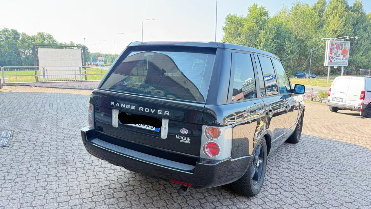 LAND ROVER VOGUE 3.0 TD6